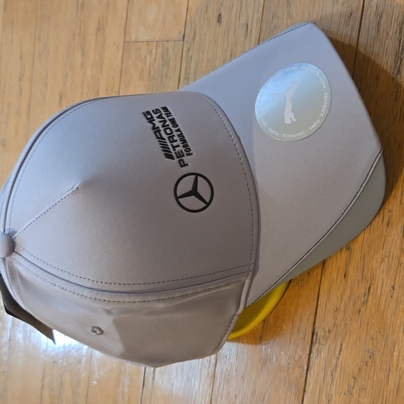 Mercedes Benz AMG Petronas F1 Team PUMA Hat Gray Adjustable Snapback Cap - Picture 5 of 10